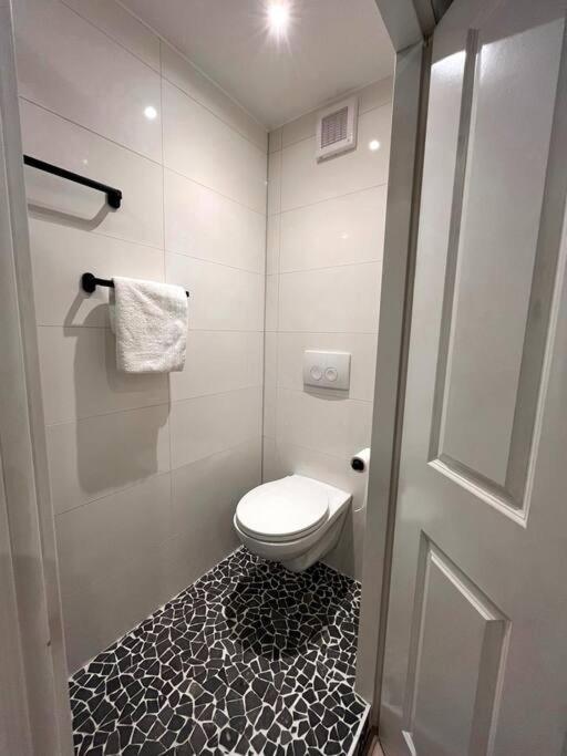 Gezellig Appartement, Gerenoveerd Eind 2022 ติลเบิร์ก ภายนอก รูปภาพ